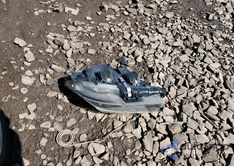 2013 BMW 528 Xi z USA, uszkodzony, nr VIN WBAXH5C54DD113747